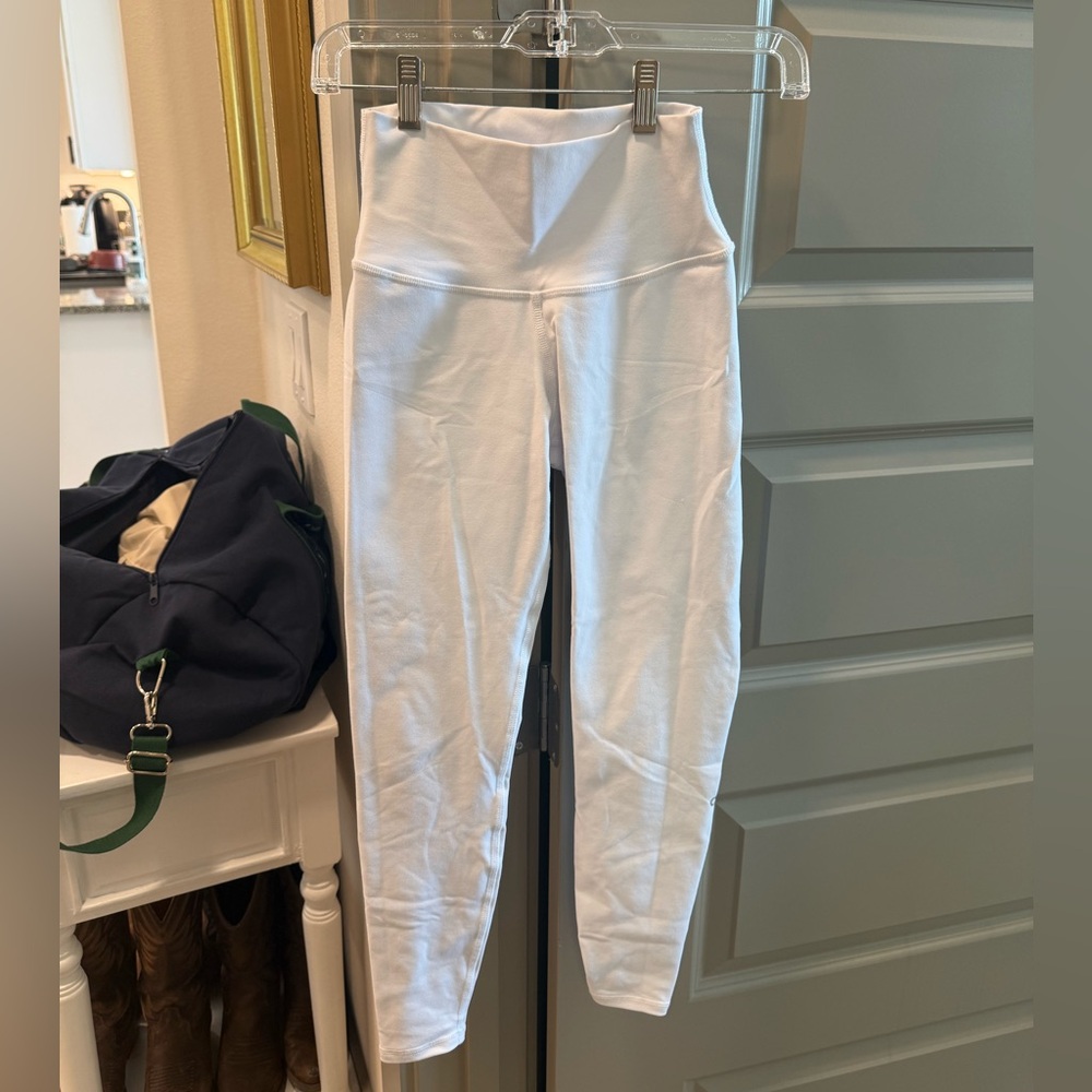 Alo Yoga High-Waist Airbrush Legging - Picture 7 of 10